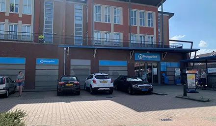Physical store image