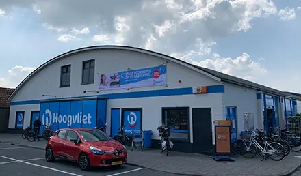 Physical store image