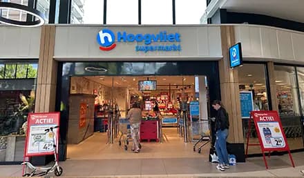Physical store image
