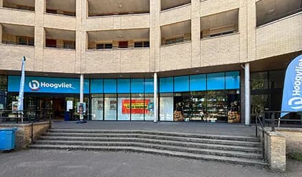 Physical store image