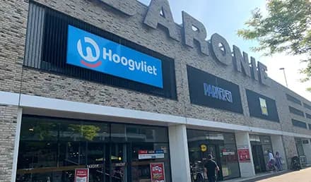 Physical store image