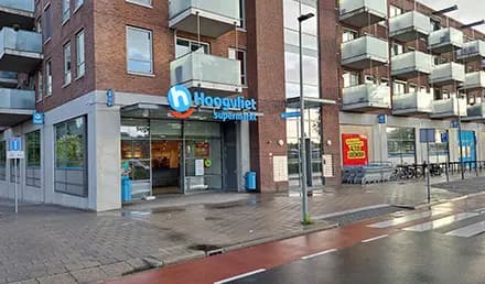 Physical store image