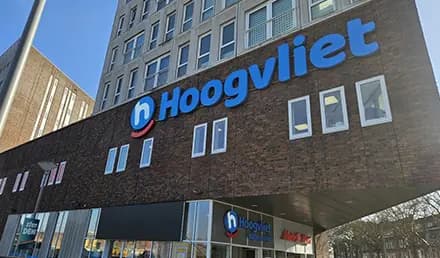Physical store image