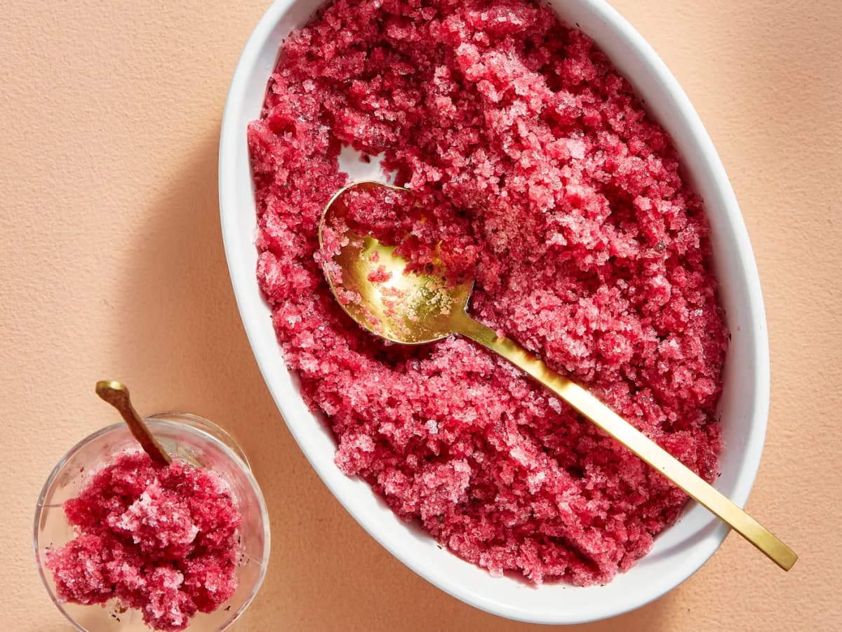 Granita van cranberry, honing en basilicum
