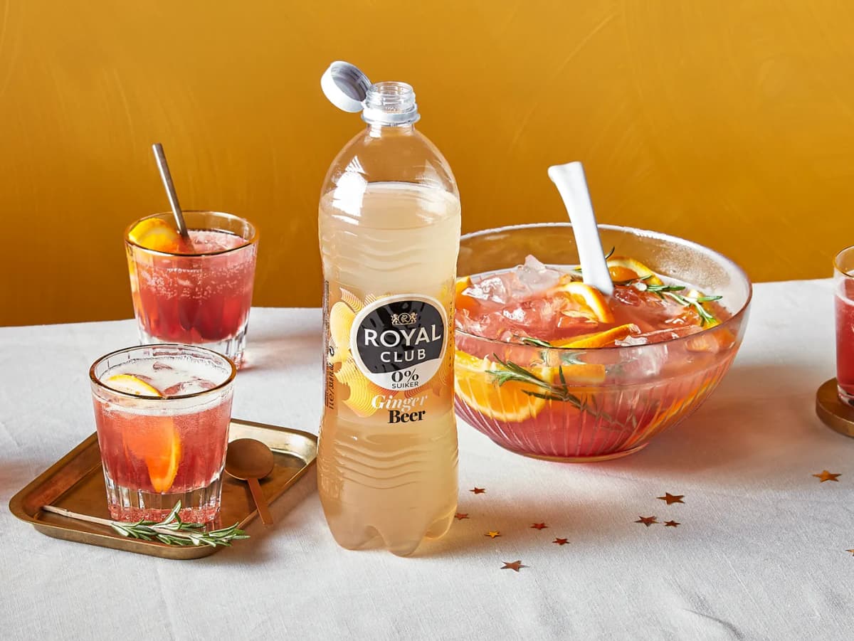 Feestelijke punch met gemberbier