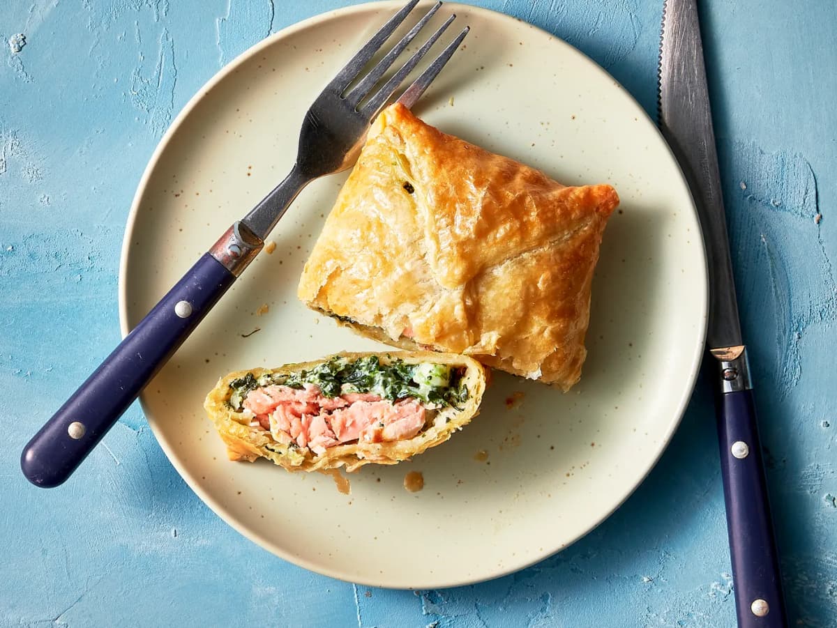 Pakketjes met zalm en spinazie
