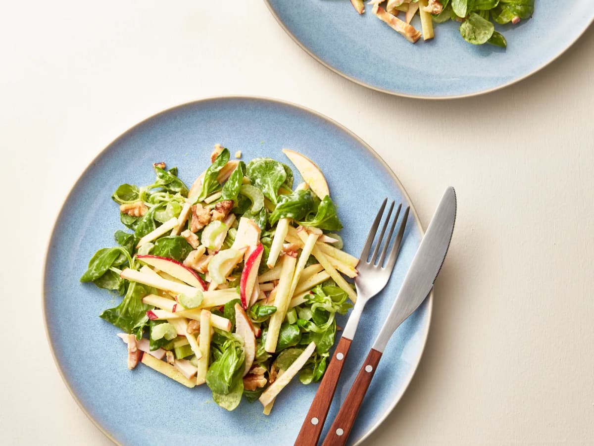 Waldorfsalade met appel en kip
