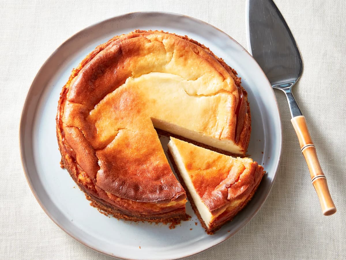 New York baked cheesecake