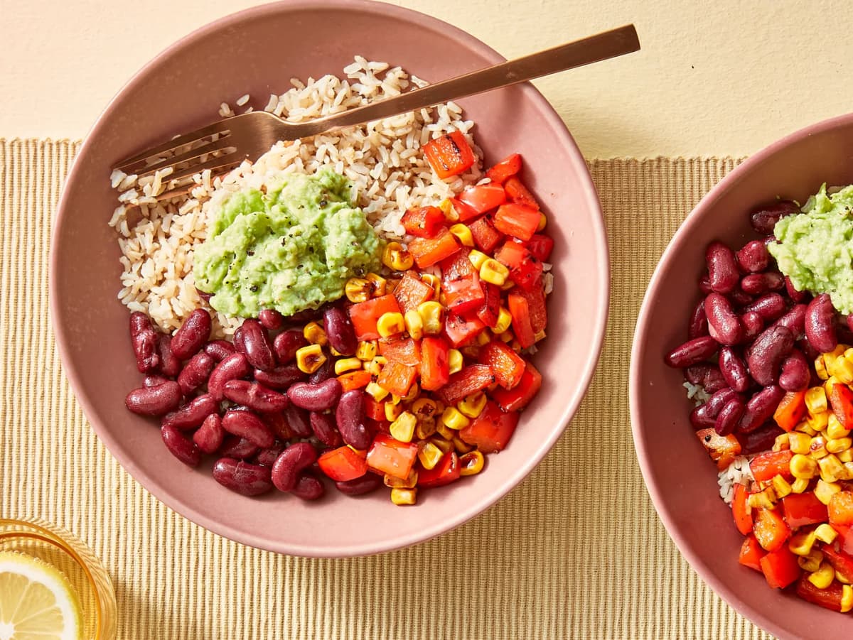 Mexicaanse burritobowl met kidneybonen