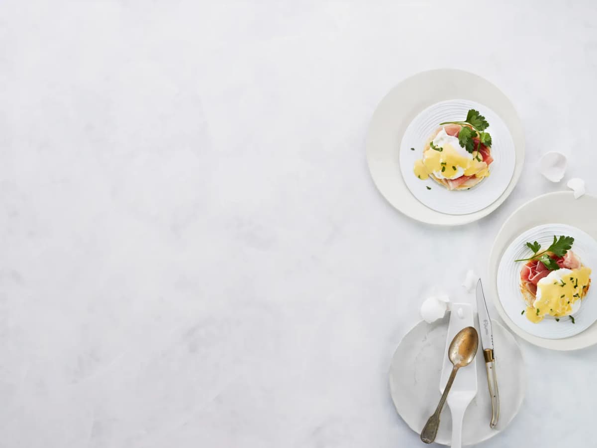 Eggs benedict