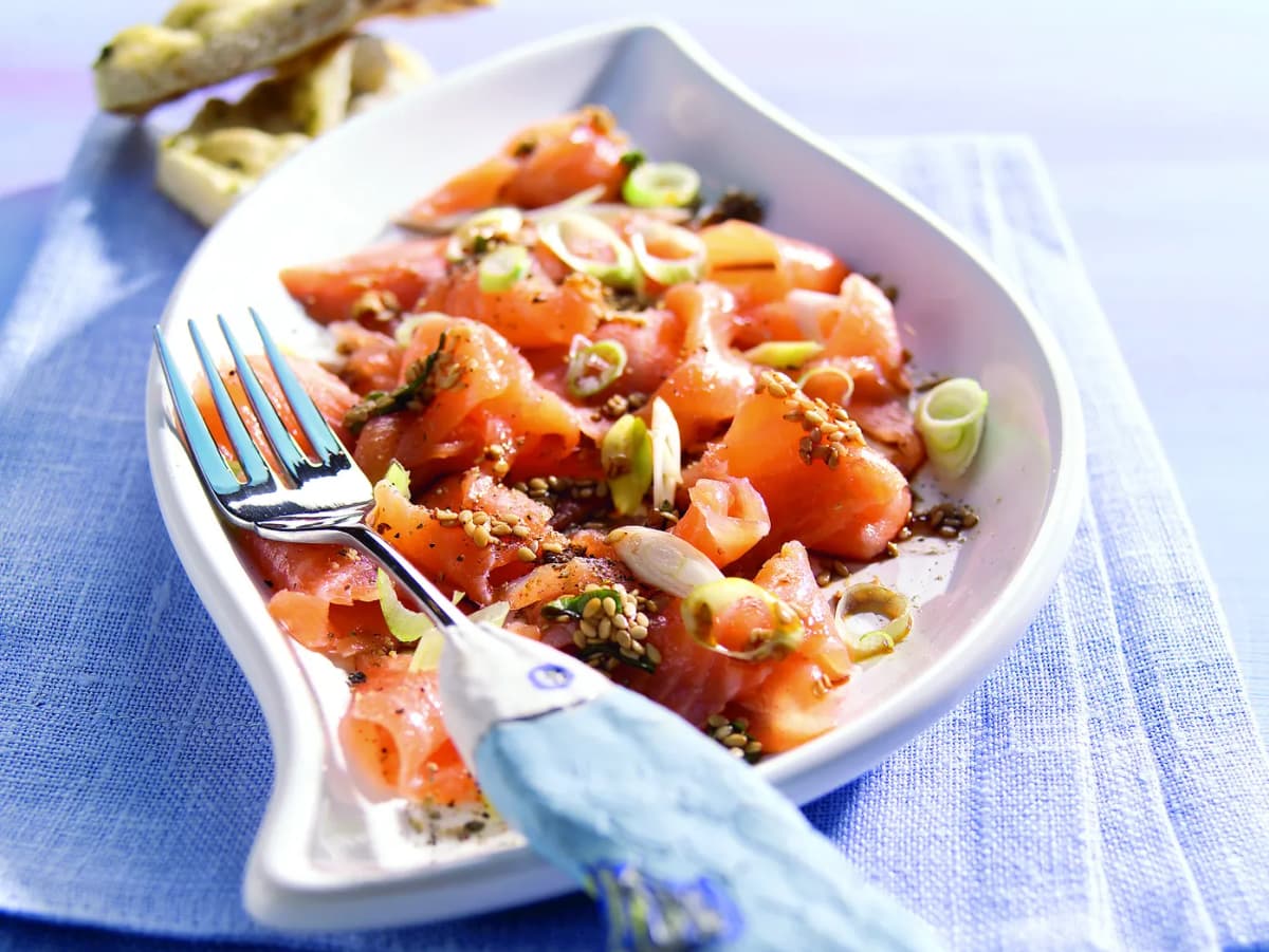 Zalmcarpaccio met oosterse dressing