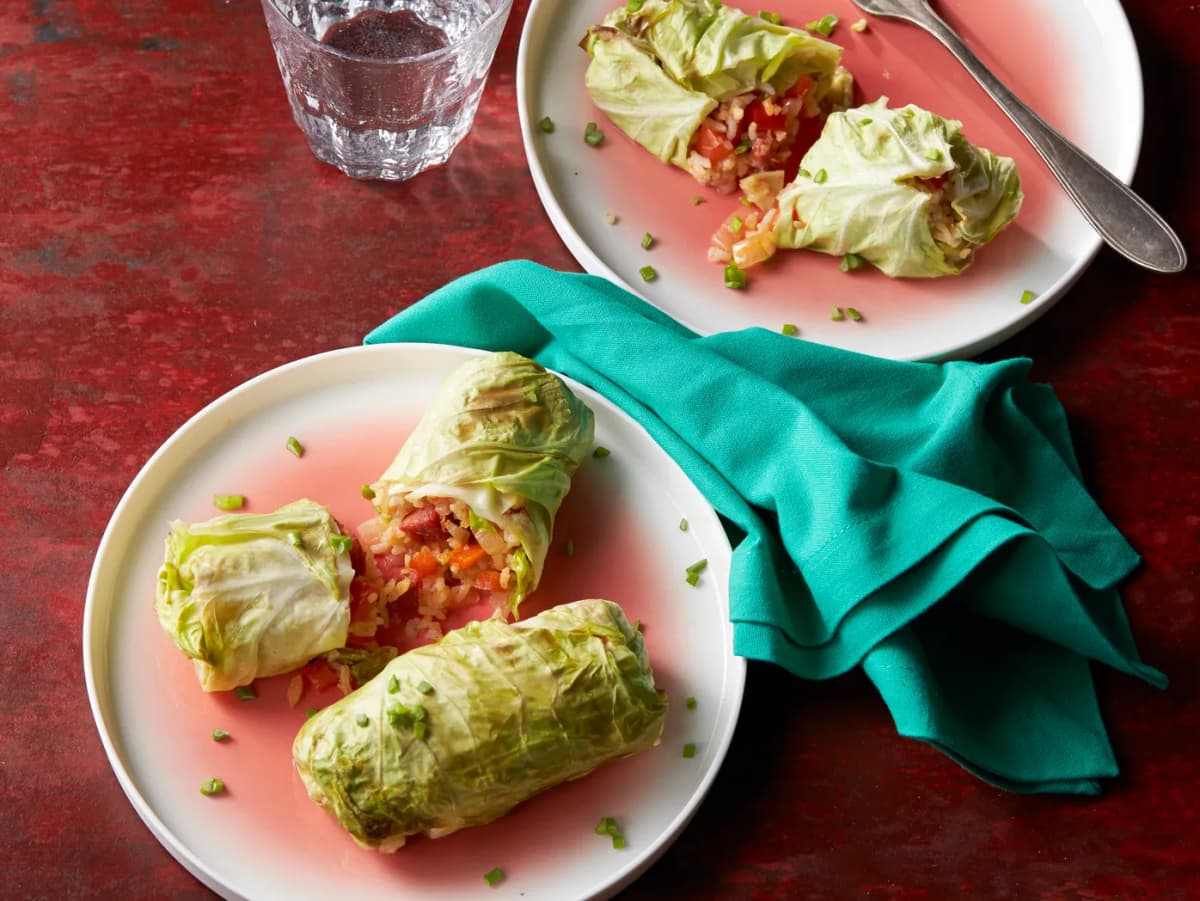 Spitskoolpakketjes met chorizo-paprikarijst